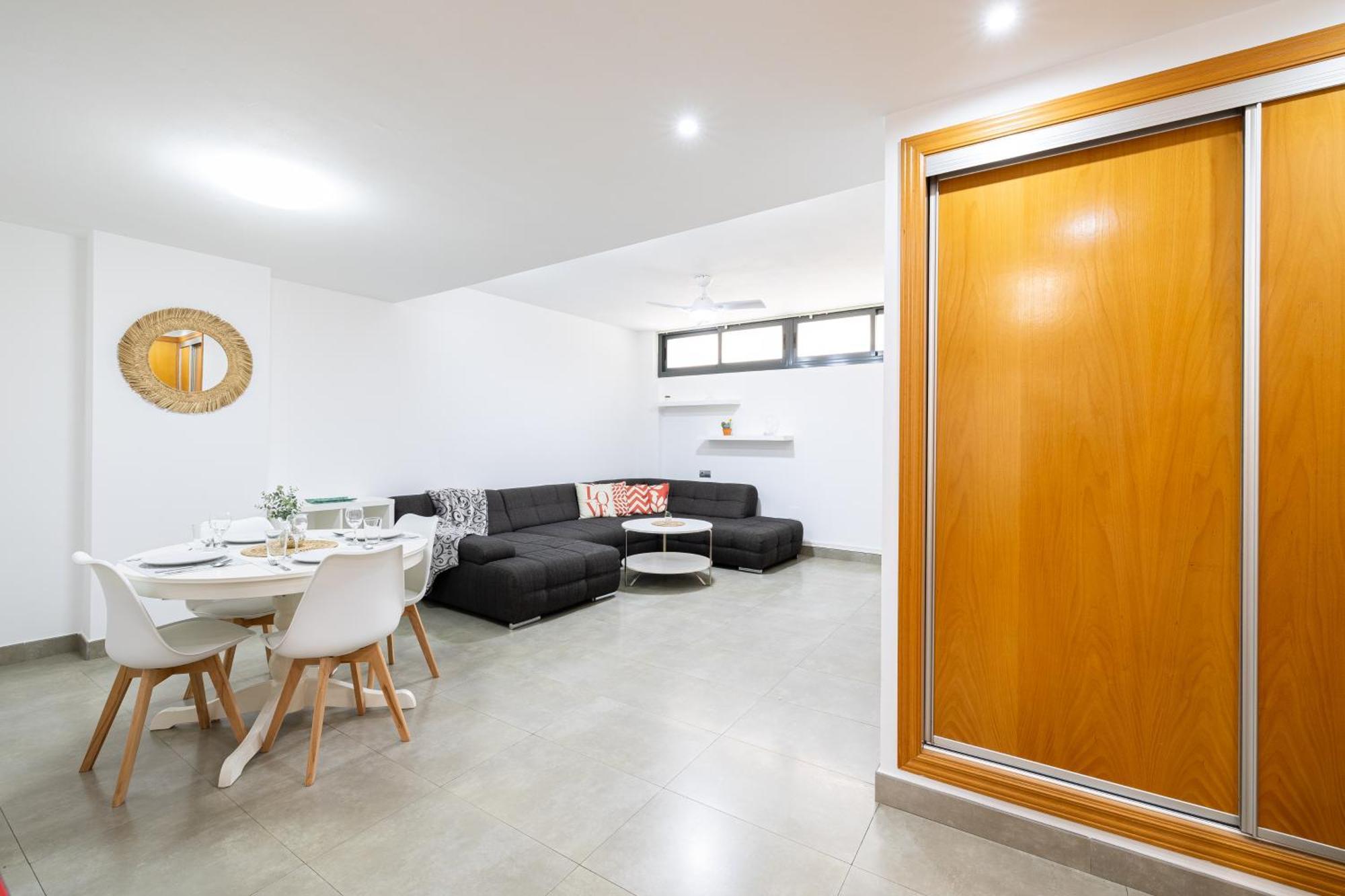 Holidays2Malaga Picasso Area Apartment Bagian luar foto